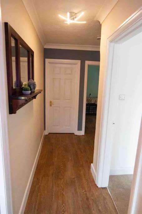 1 Bedroom Self Contained Apartment In Christchurch Winkton المظهر الخارجي الصورة